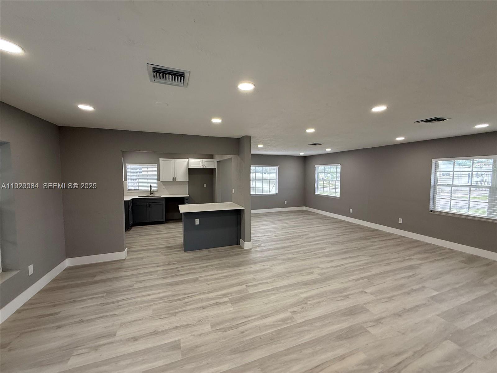 ANDOVER 3RD ADDN - Residential Lease