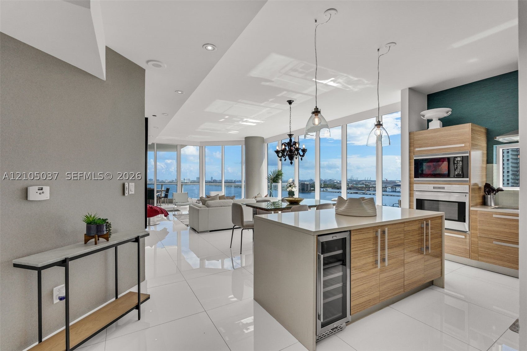 2020 N Bayshore Dr 1902