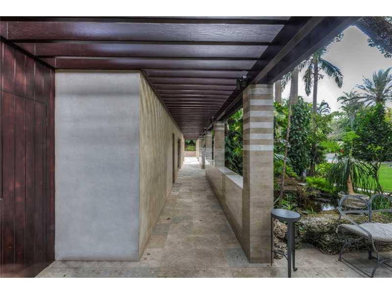 THE MOORINGS - Residential