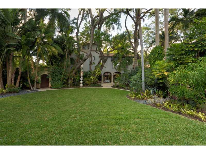 THE MOORINGS - Residential