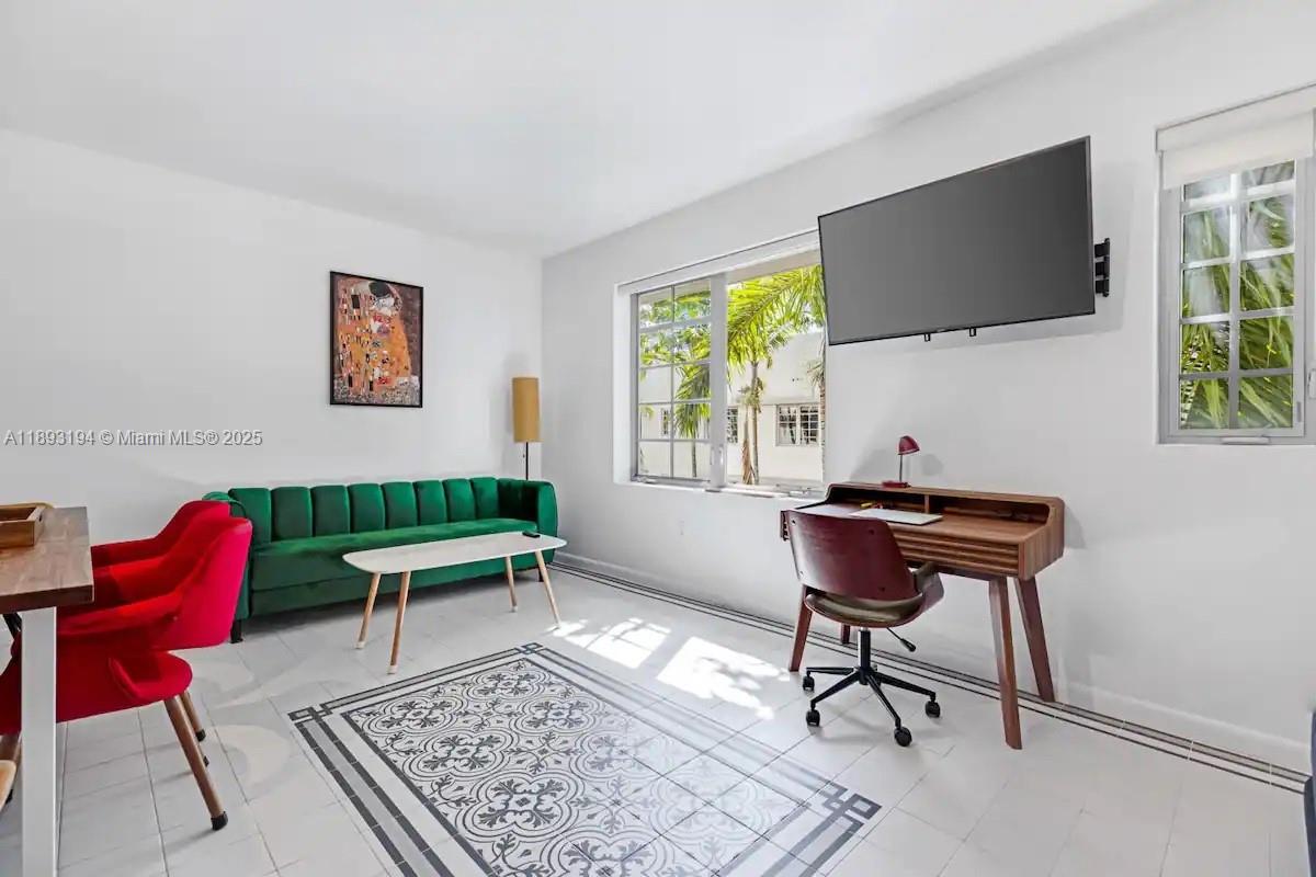 ARTECITY GOVERNOR CONDO - Residential Lease