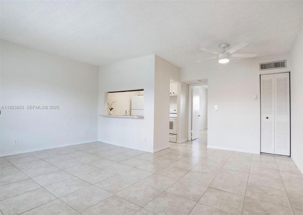 Photo of 1470 N Dixie Hwy #42, Fort Lauderdale, FL 33304 (MLS # A11923853)