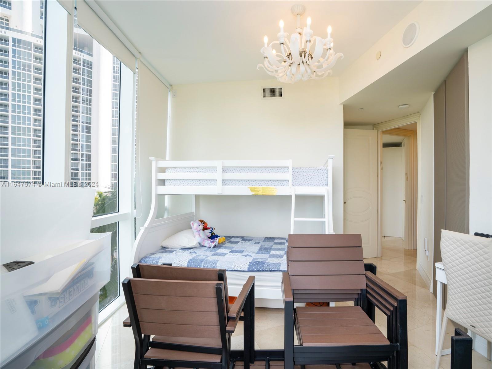 TRUMP PALACE CONDO - Residential Lease