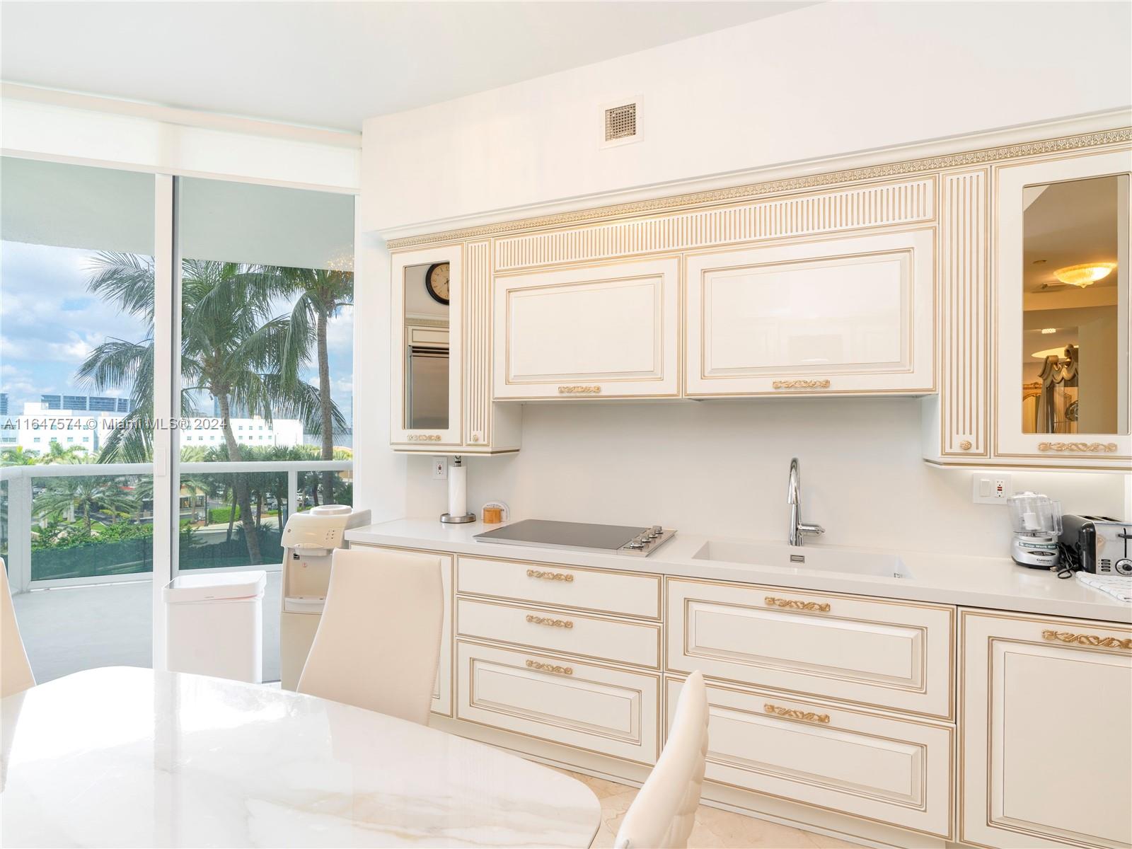 TRUMP PALACE CONDO - Residential Lease