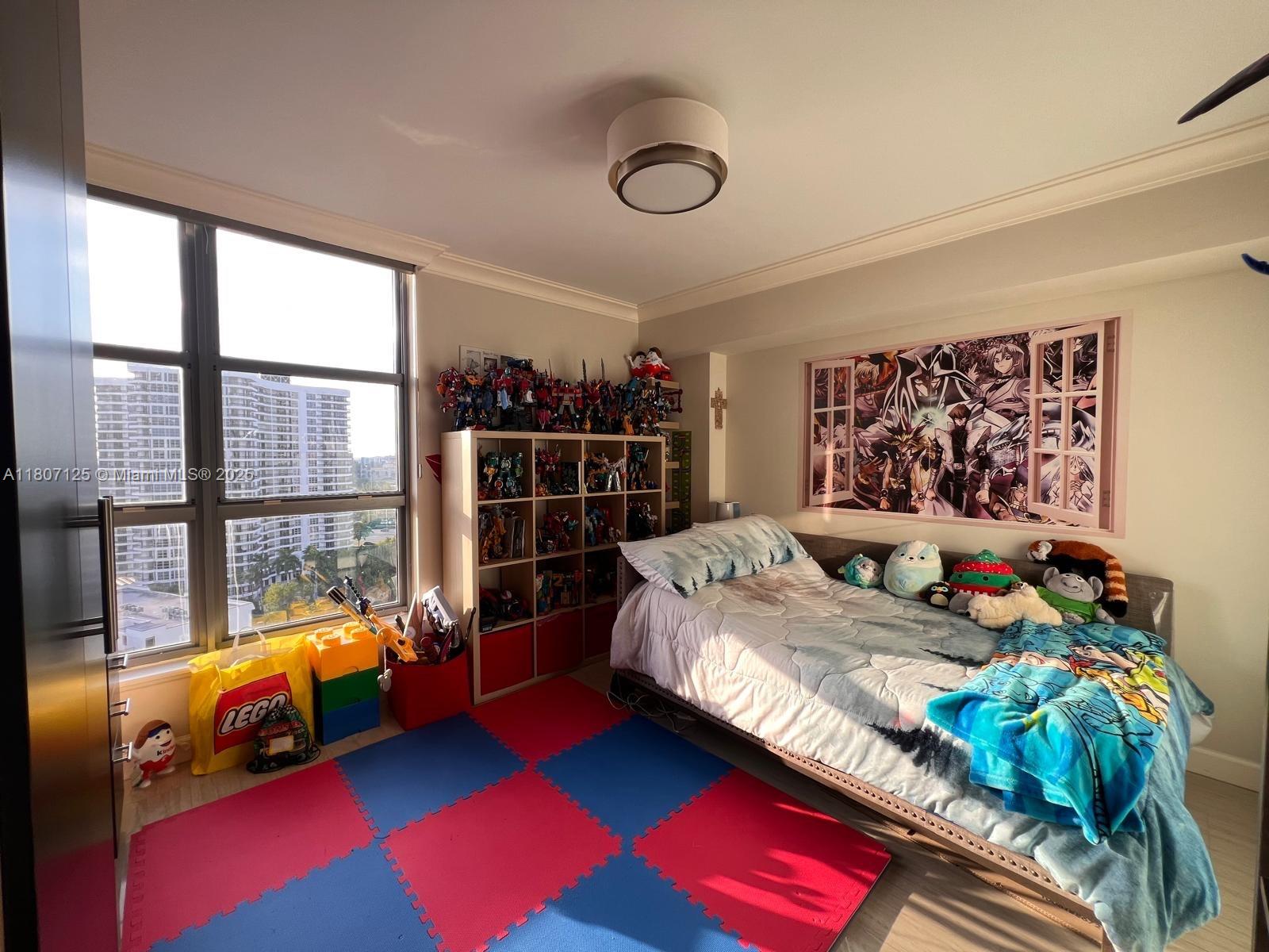 MYSTIC POINTE TOWER 500 C - Residential