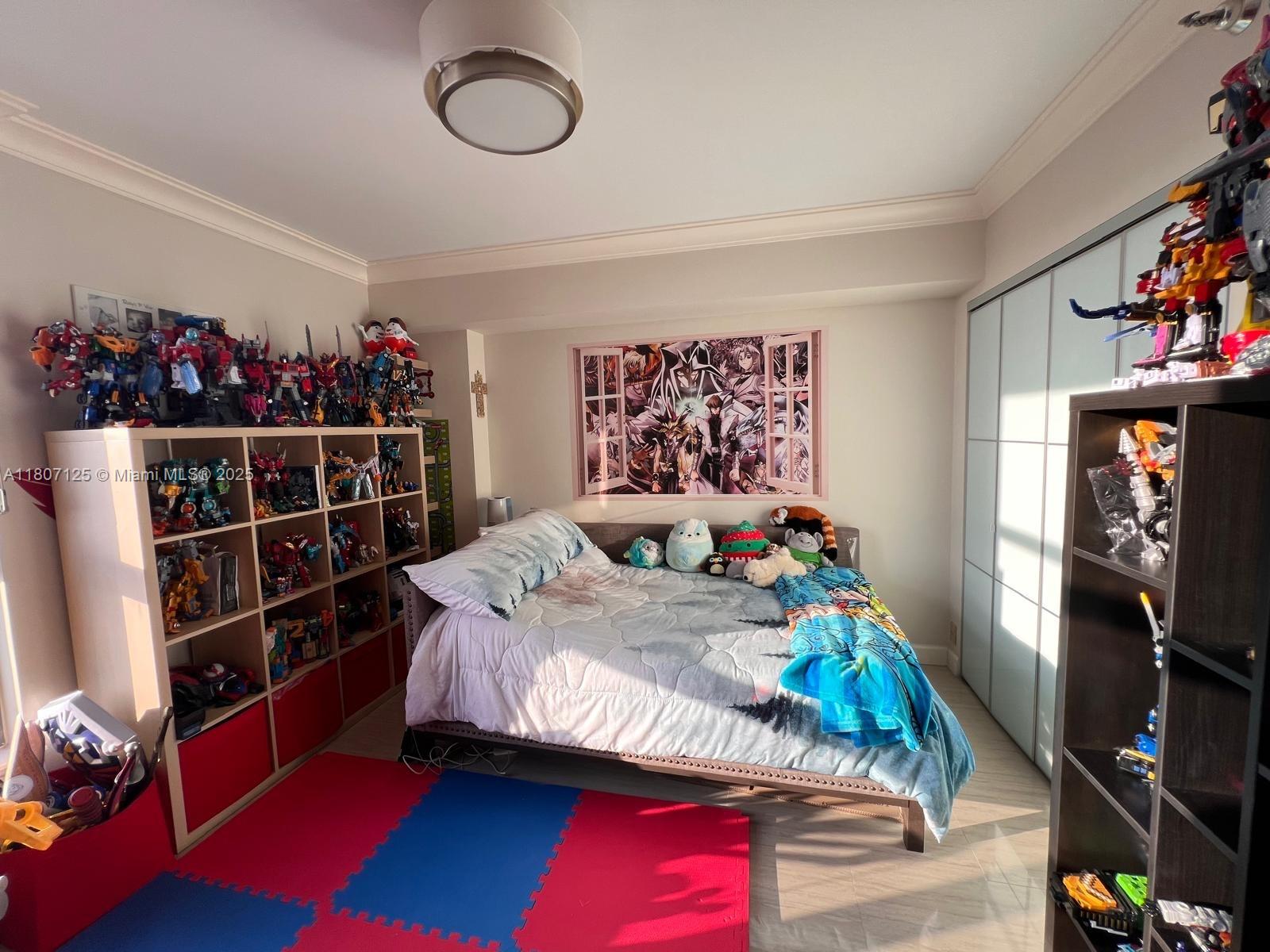 MYSTIC POINTE TOWER 500 C - Residential