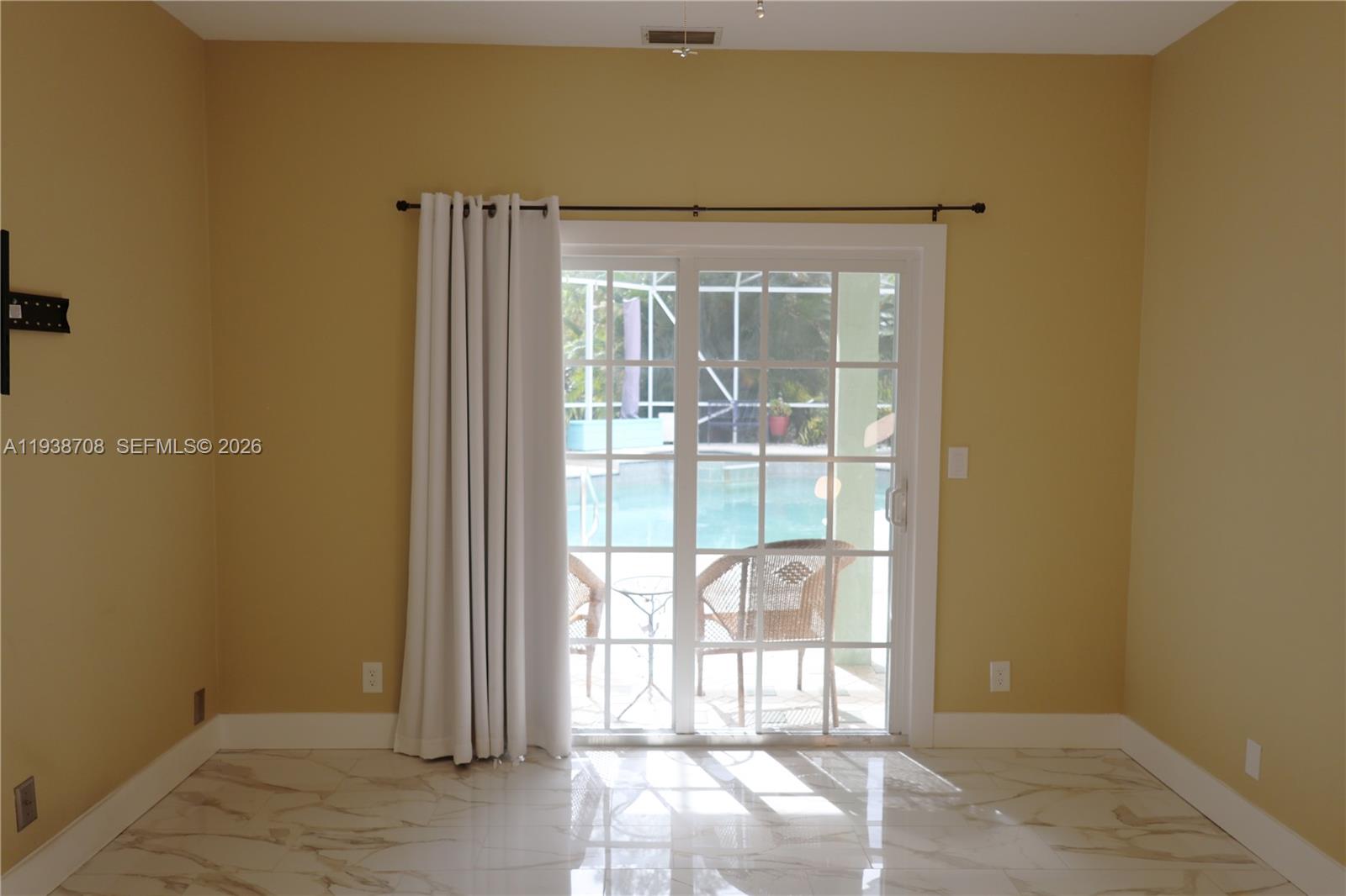 Palm Beach Country Estates - Residential