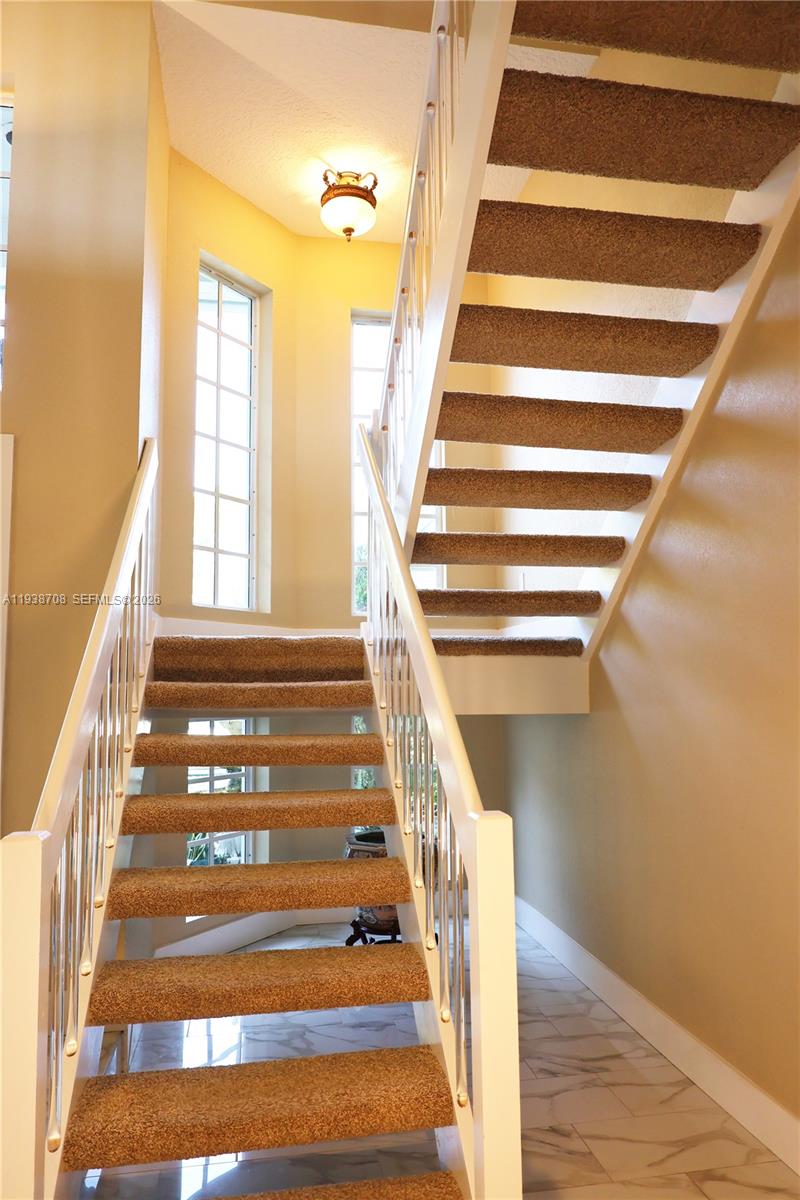 Palm Beach Country Estates - Residential