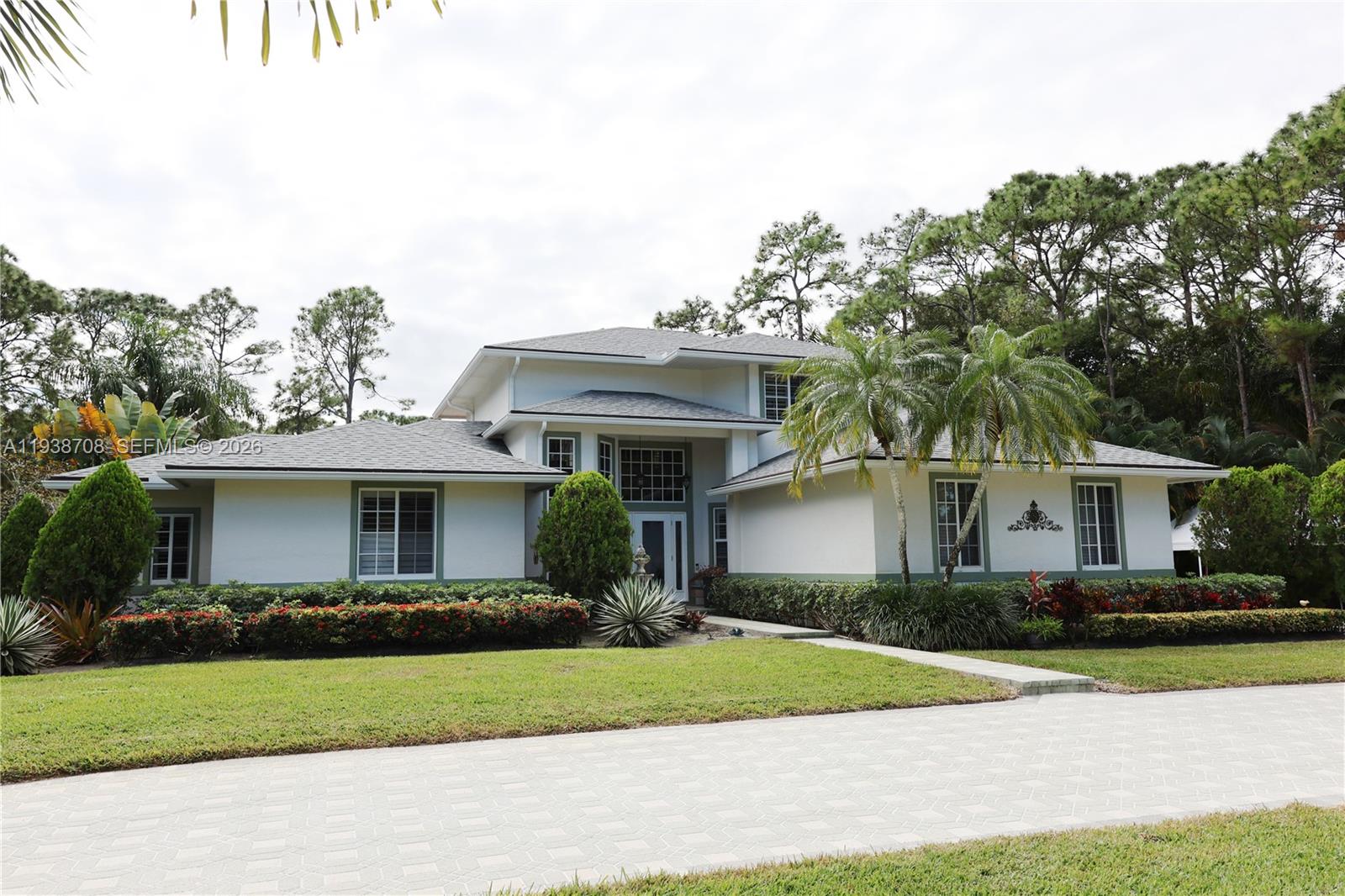 Palm Beach Country Estates - Residential