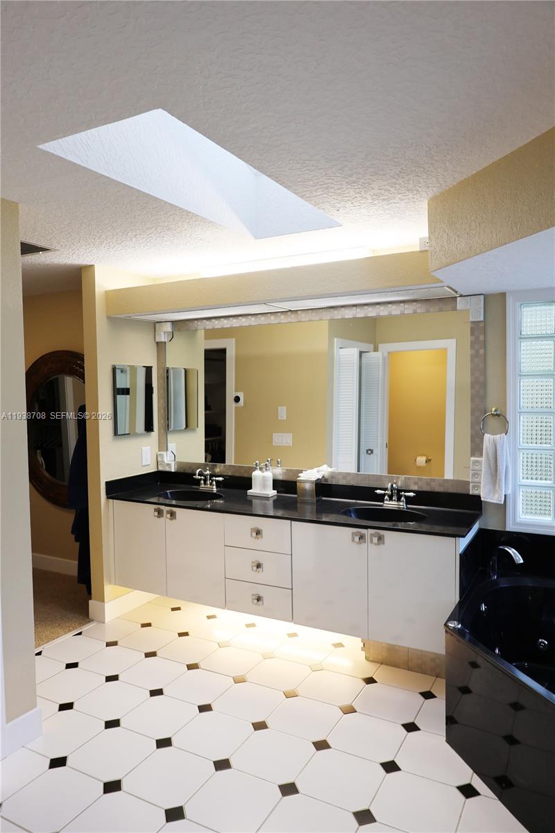 Palm Beach Country Estates - Residential