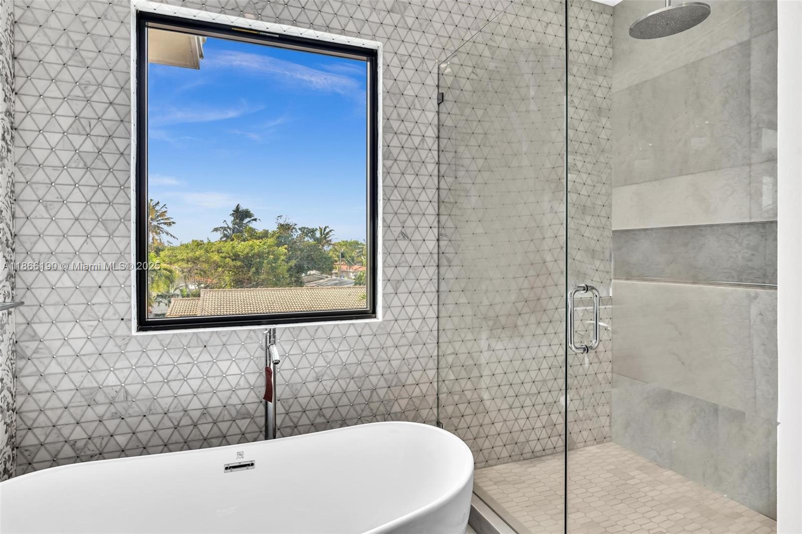 ALTOS DEL MAR NO 4 - Residential