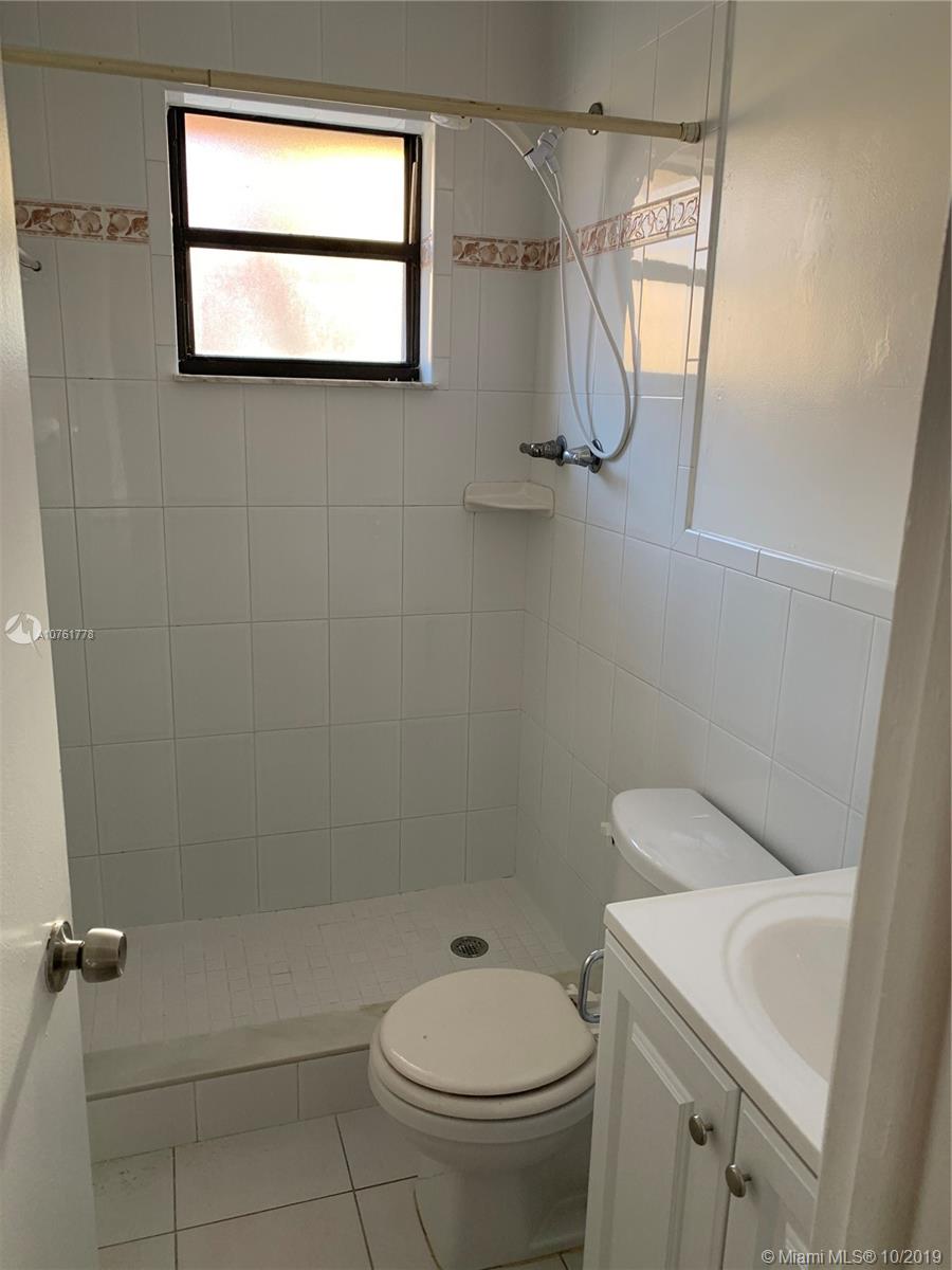 RESIDENCIAL EL PRADO COND - Residential Lease