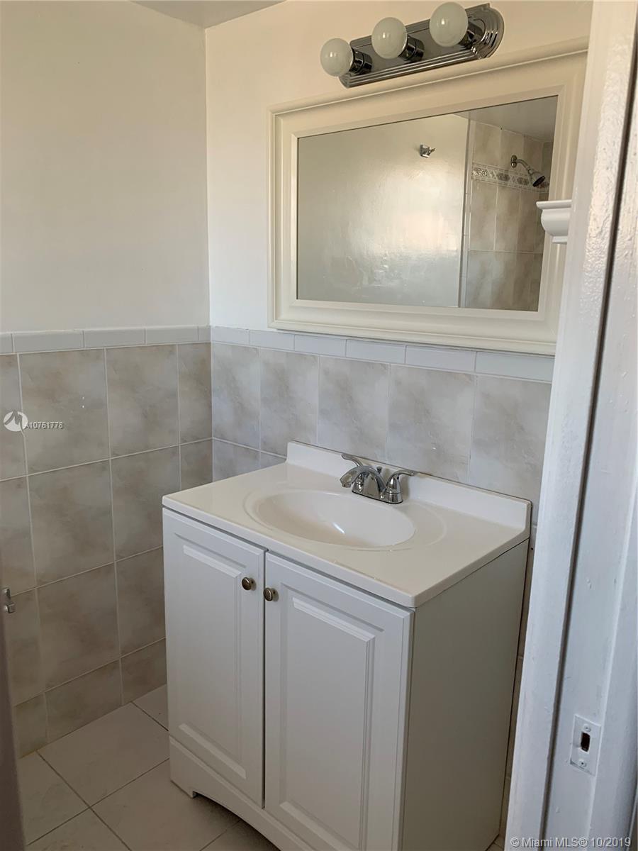 RESIDENCIAL EL PRADO COND - Residential Lease