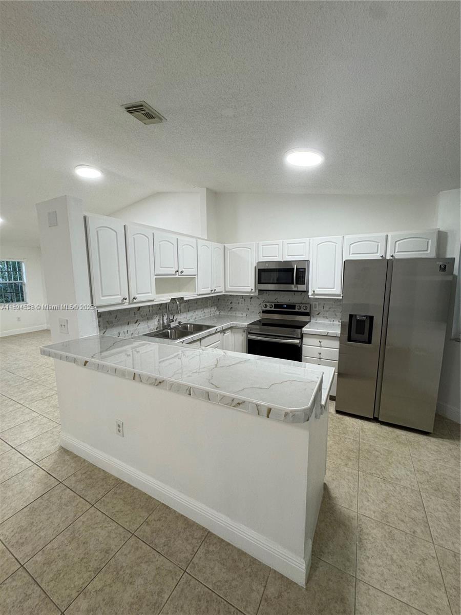 NAROCA ESTATES SEC 3 - Residential Lease