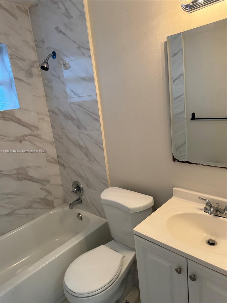 FIRST ADD TO TUSKEGEE PAR - Residential Lease