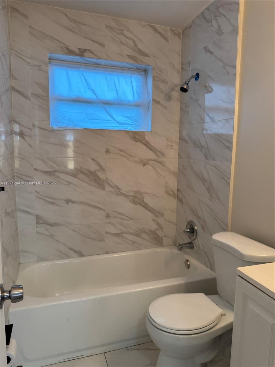 FIRST ADD TO TUSKEGEE PAR - Residential Lease