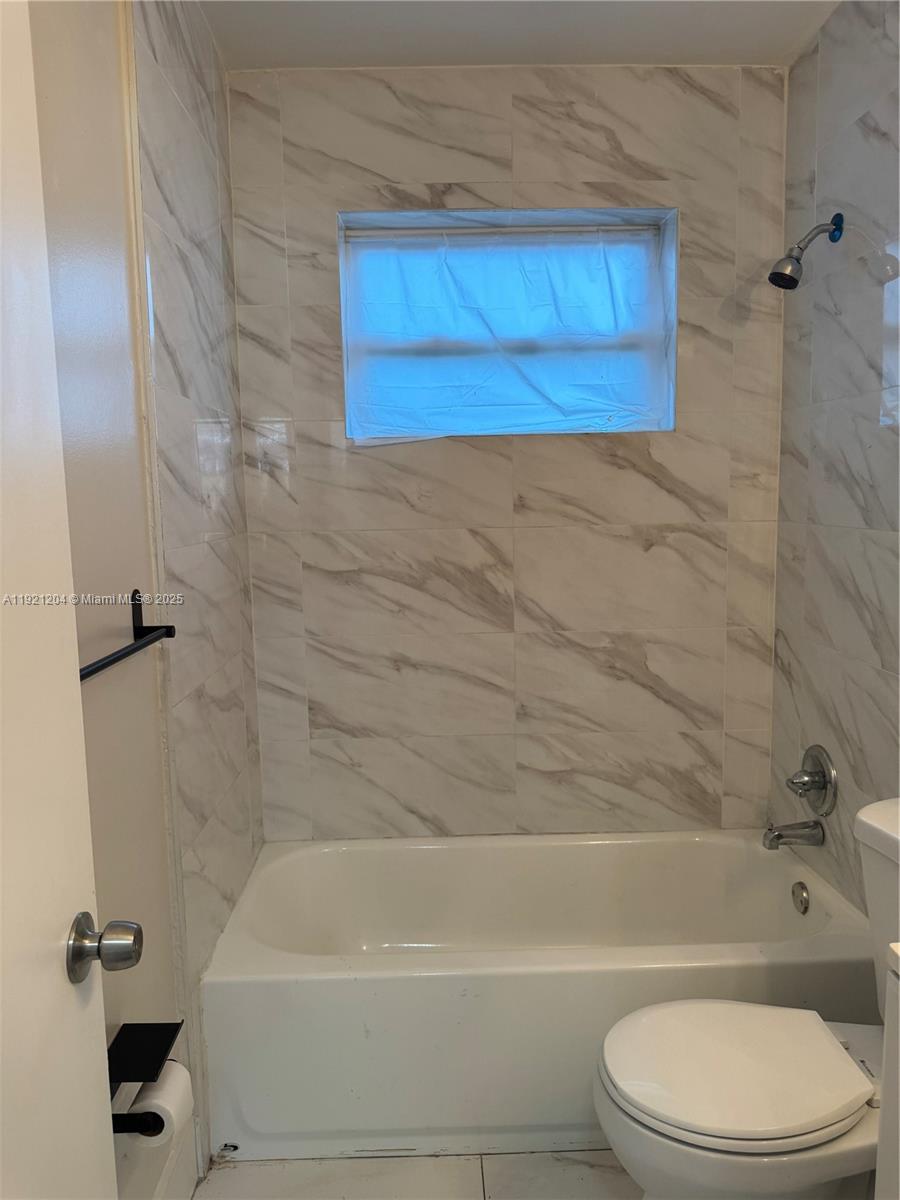 FIRST ADD TO TUSKEGEE PAR - Residential Lease