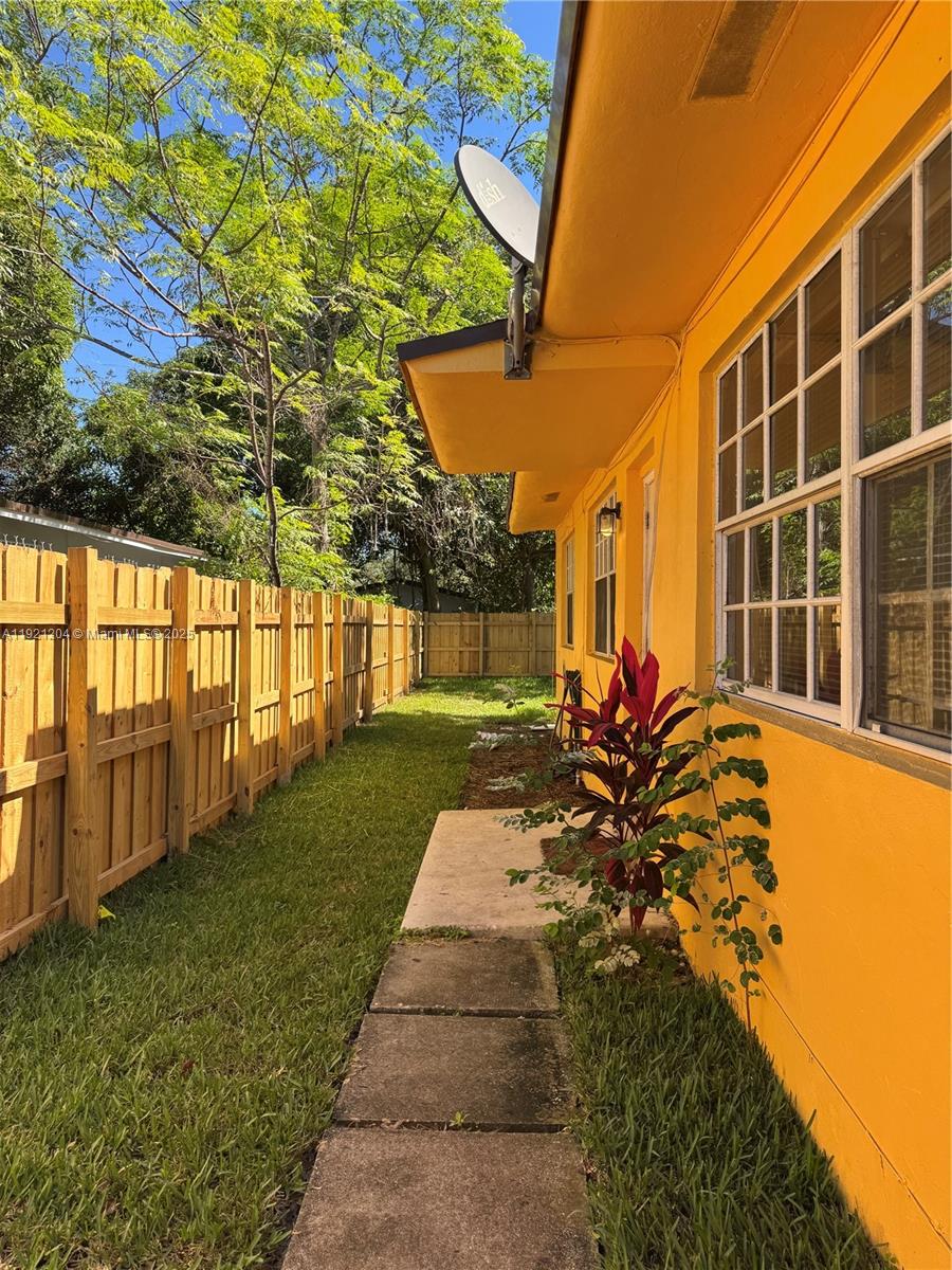 FIRST ADD TO TUSKEGEE PAR - Residential Lease