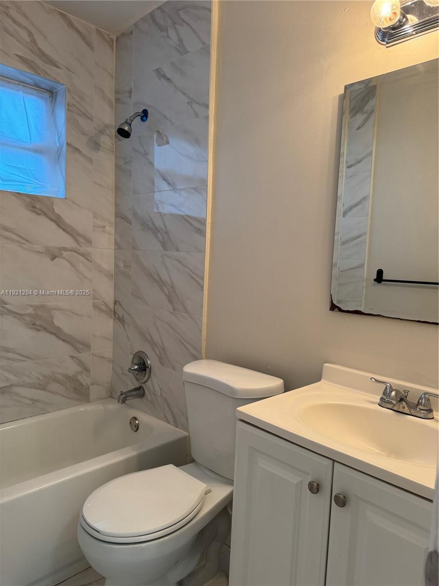 FIRST ADD TO TUSKEGEE PAR - Residential Lease