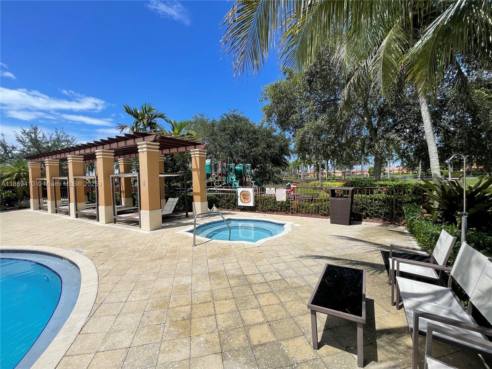 EGRET LAKES ESTATES SEC 7 - Residential Lease