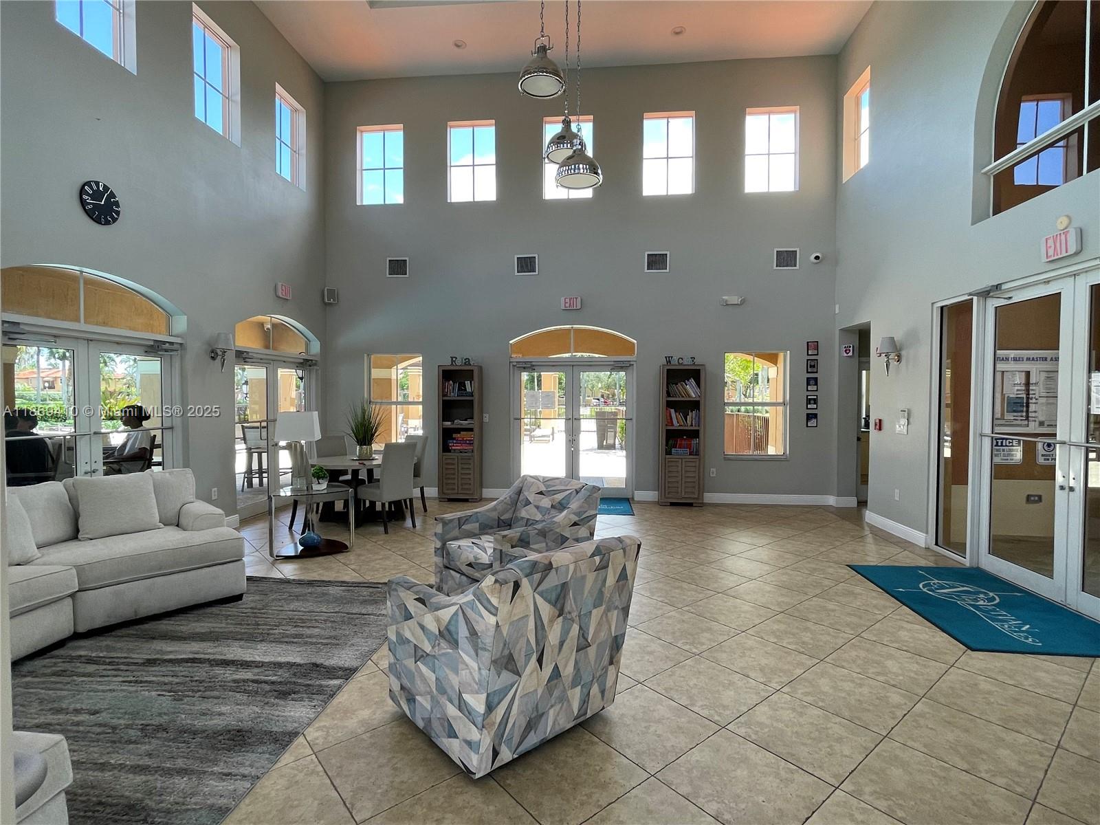 EGRET LAKES ESTATES SEC 7 - Residential Lease