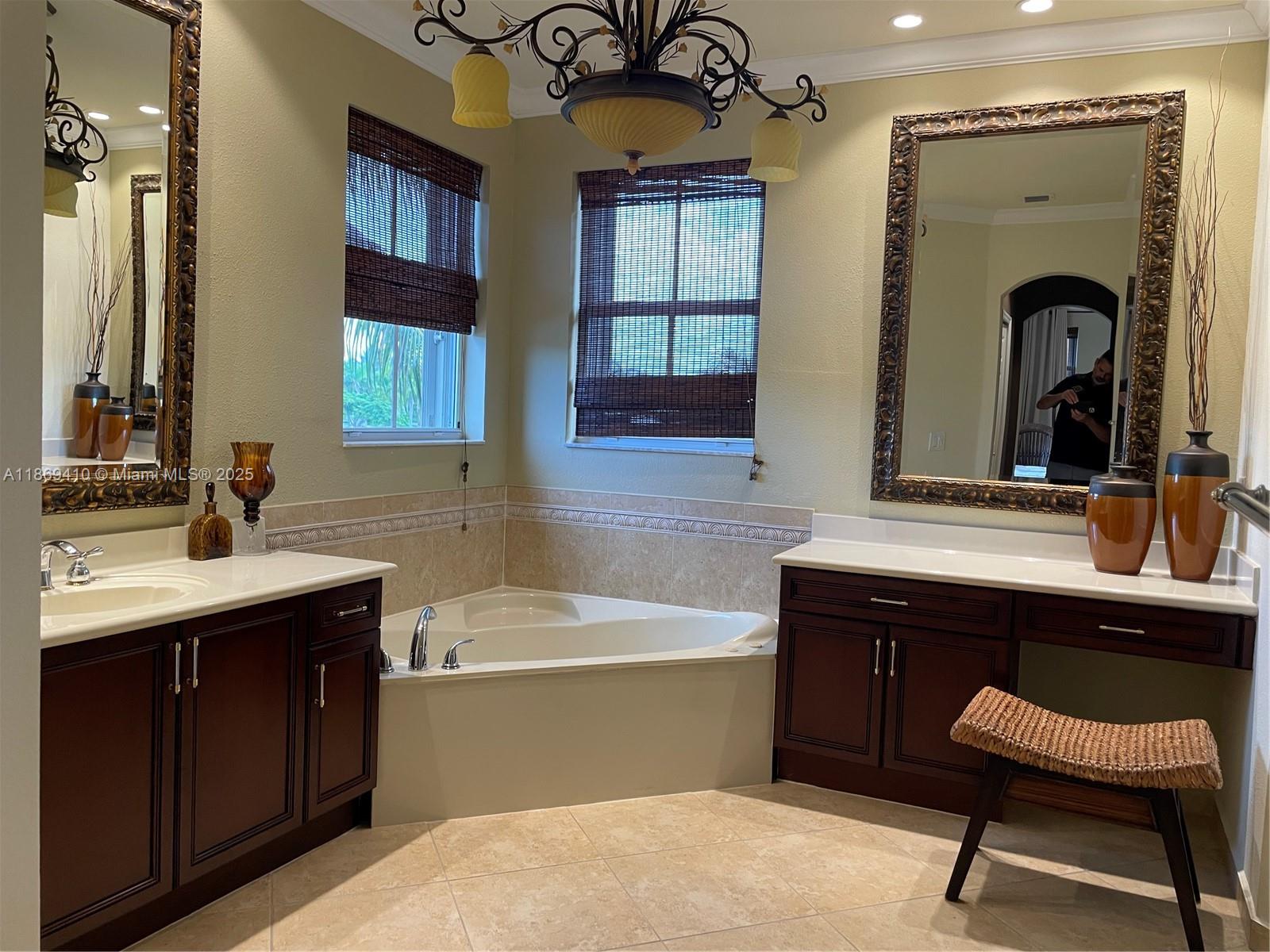 EGRET LAKES ESTATES SEC 7 - Residential Lease