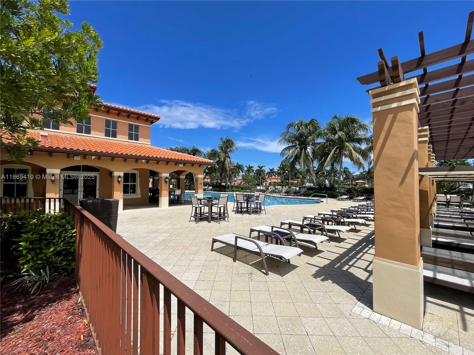 EGRET LAKES ESTATES SEC 7 - Residential Lease