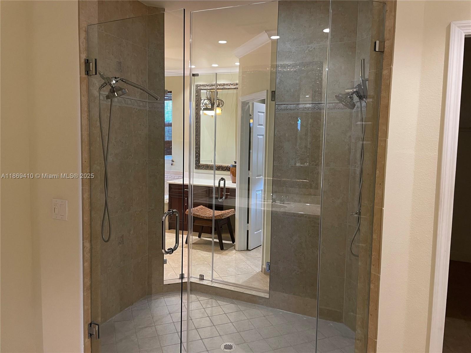 EGRET LAKES ESTATES SEC 7 - Residential Lease