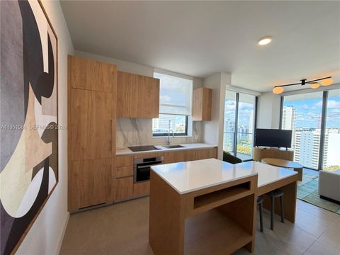 11 NE 6th 1714 Miami FL 33132