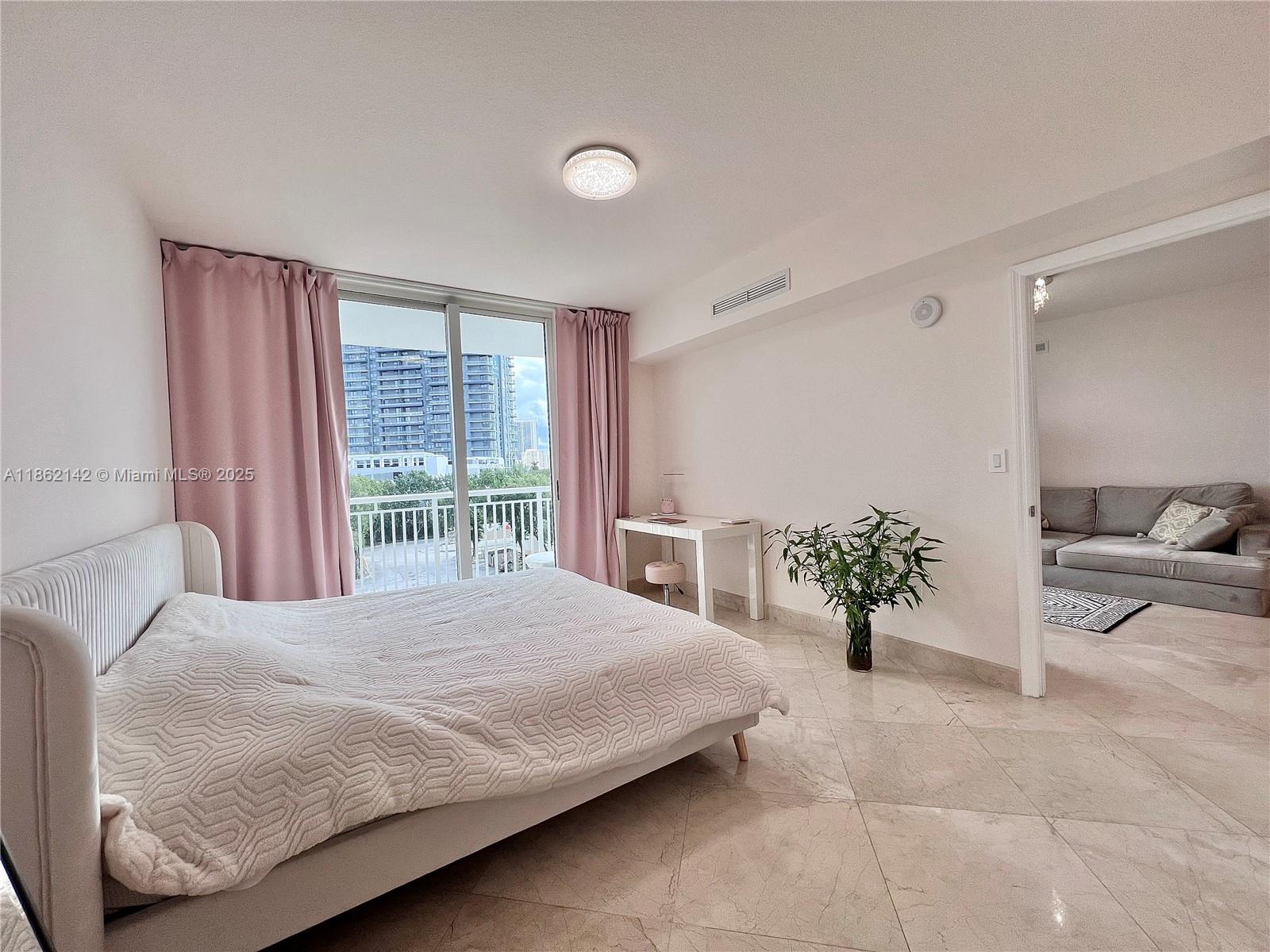 DUO CONDOMINIUM EAST - Residential