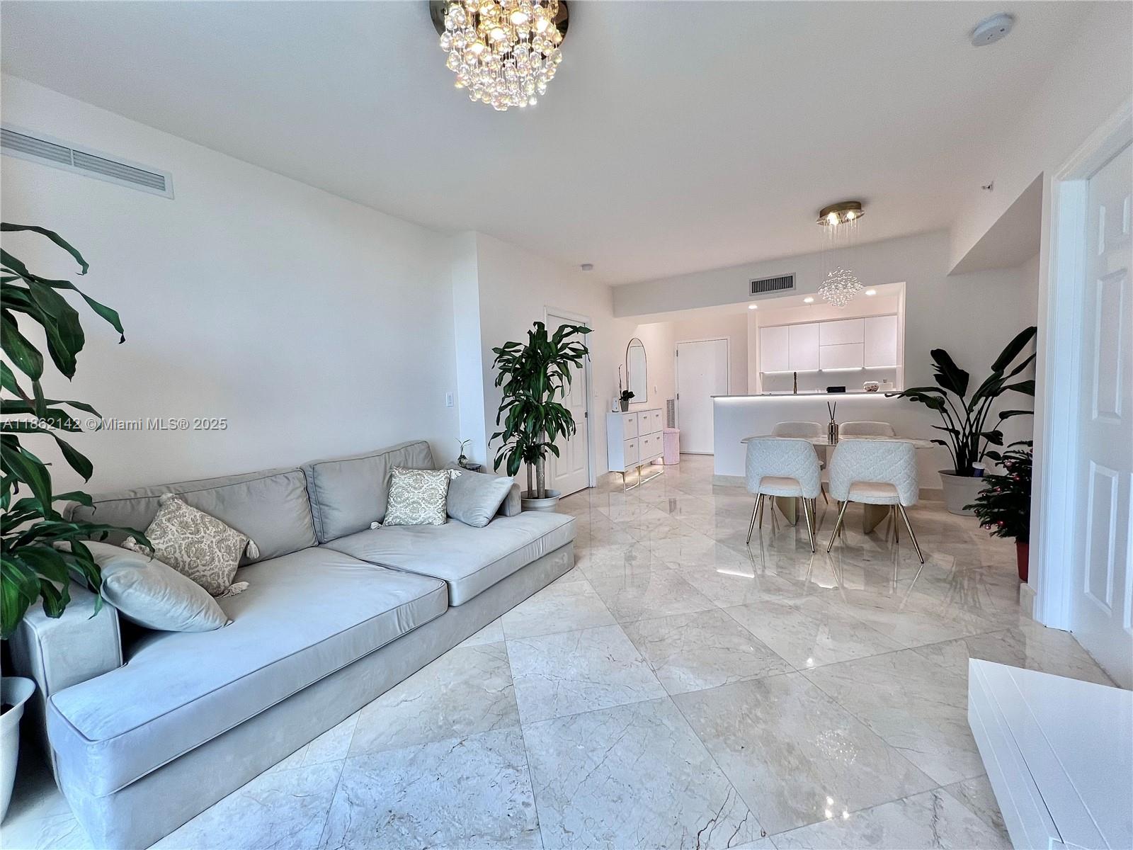 DUO CONDOMINIUM EAST - Residential