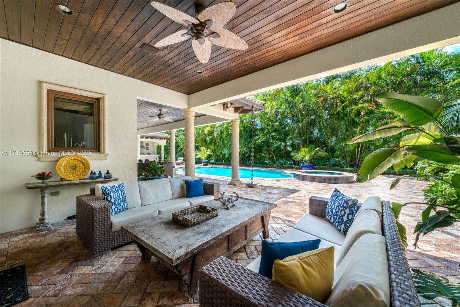 COLLINS HEIGHTS - Residential