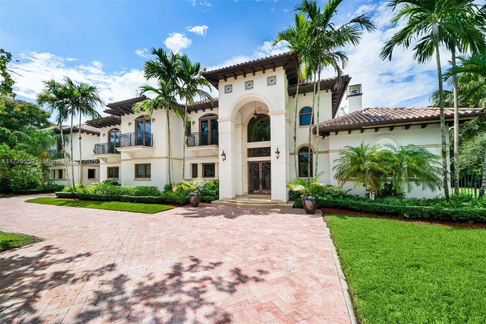 COLLINS HEIGHTS - Residential