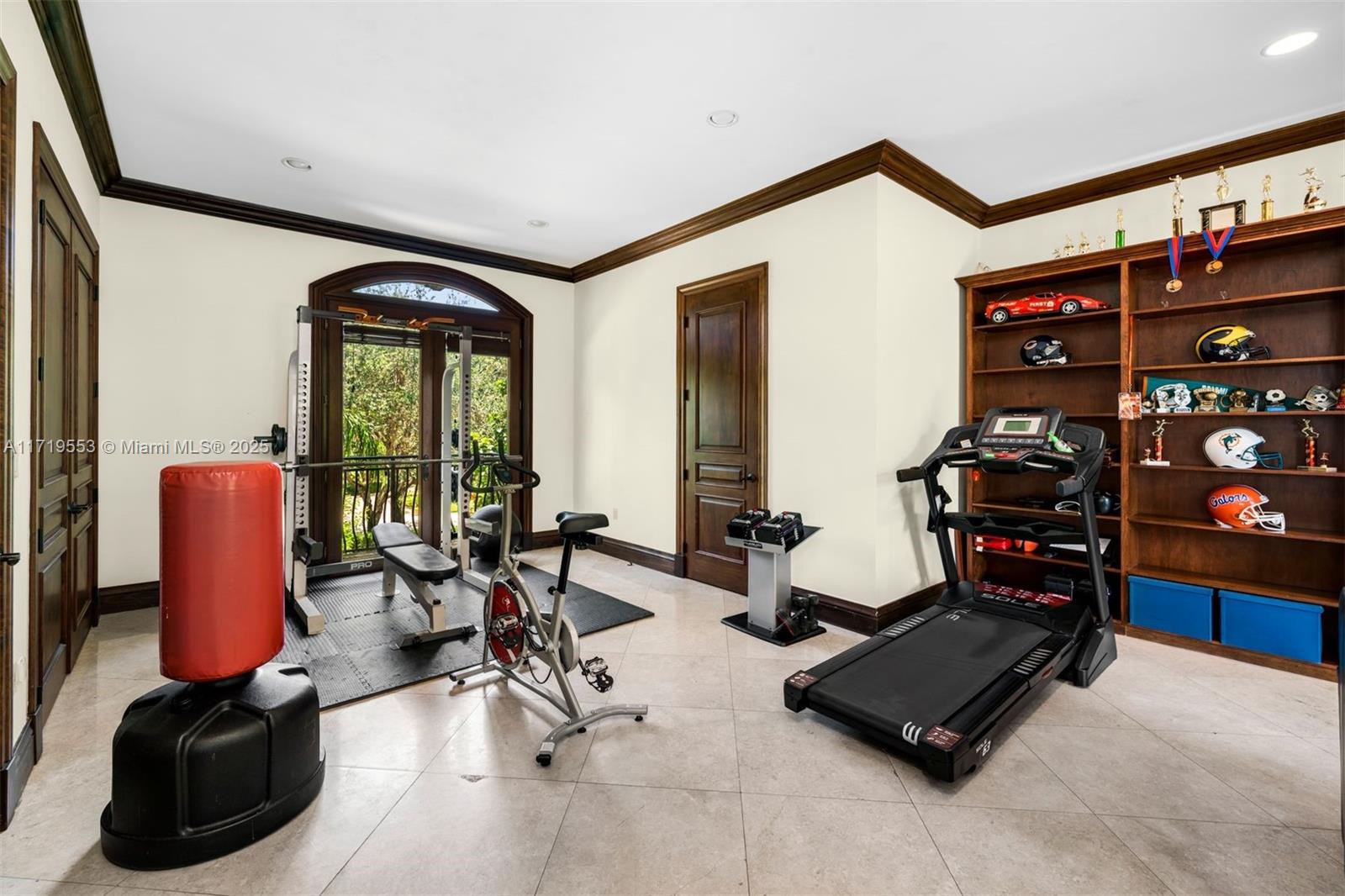 COLLINS HEIGHTS - Residential