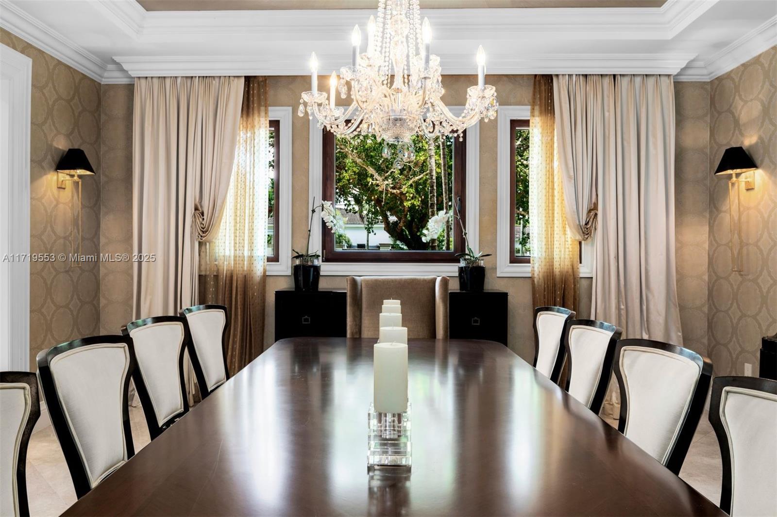COLLINS HEIGHTS - Residential