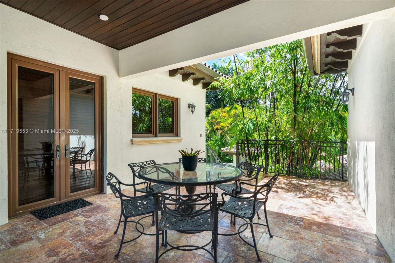 COLLINS HEIGHTS - Residential