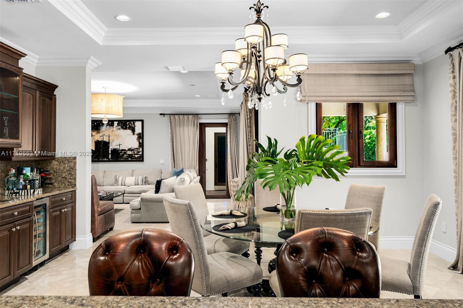 COLLINS HEIGHTS - Residential
