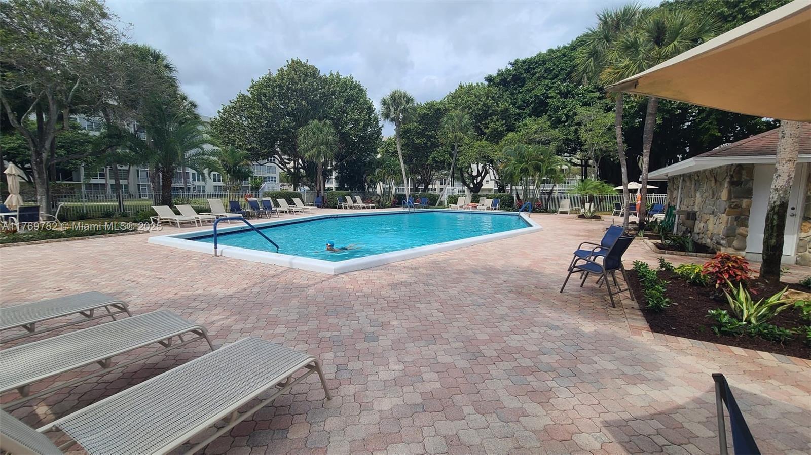 NO 16 PALM-AIRE COUNTRY C - Residential