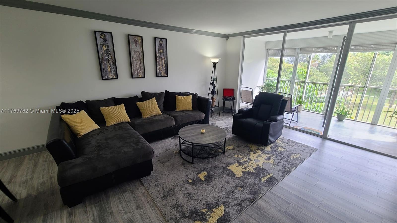 NO 16 PALM-AIRE COUNTRY C - Residential