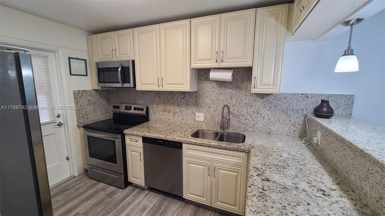 NO 16 PALM-AIRE COUNTRY C - Residential