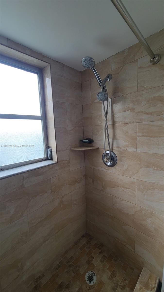 NO 16 PALM-AIRE COUNTRY C - Residential