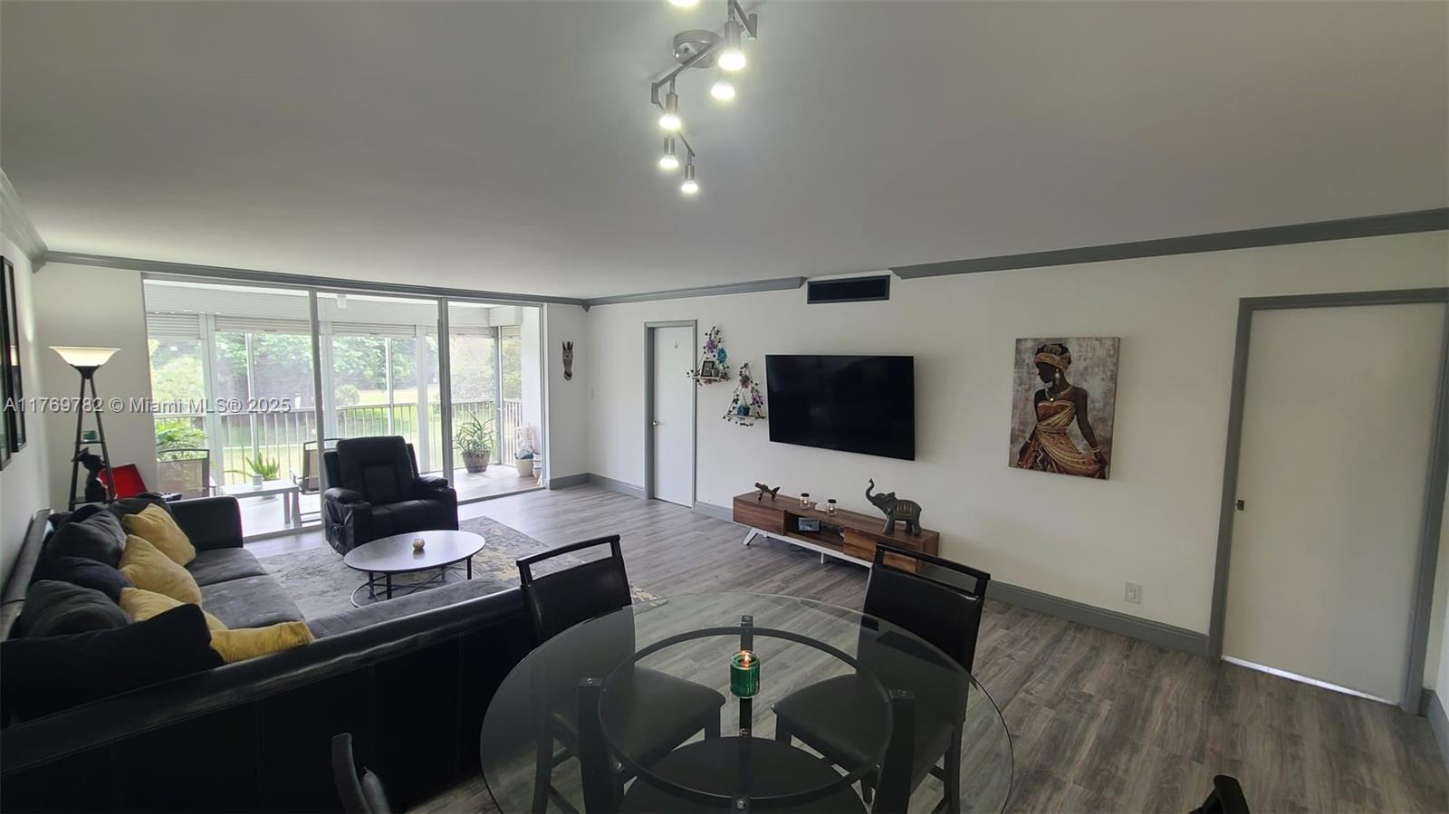 NO 16 PALM-AIRE COUNTRY C - Residential