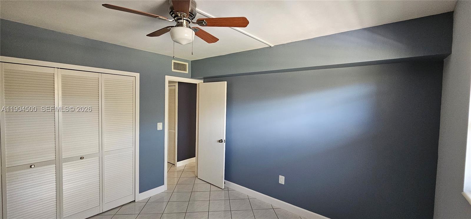 PLANTATION CLUB B CONDO - Residential