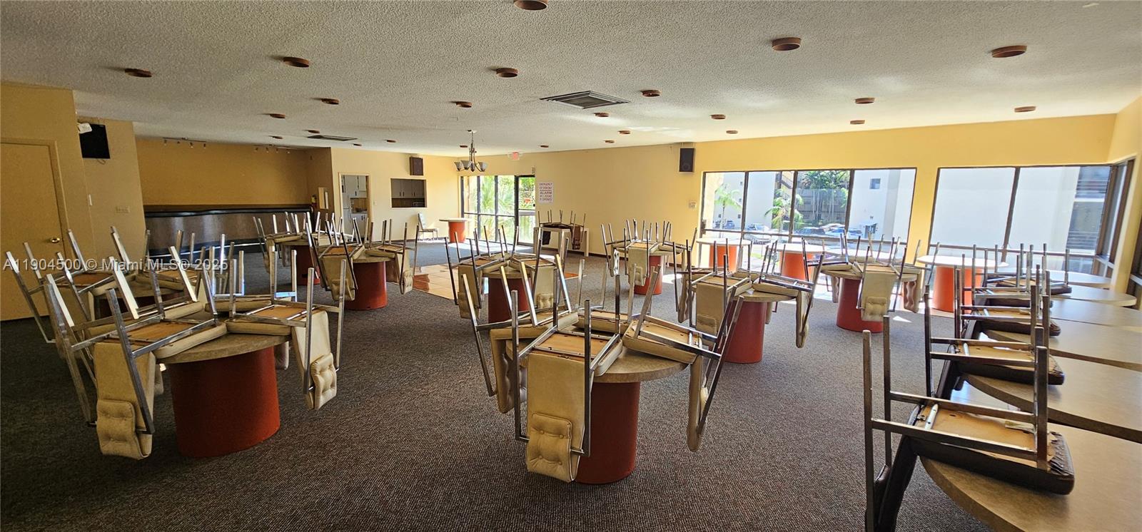 PLANTATION CLUB B CONDO - Residential