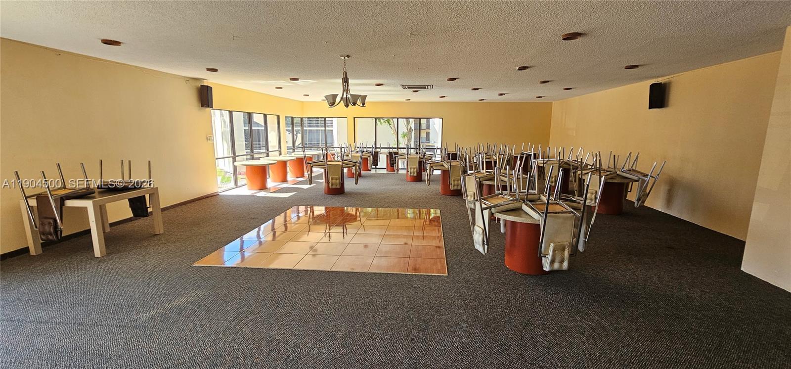 PLANTATION CLUB B CONDO - Residential