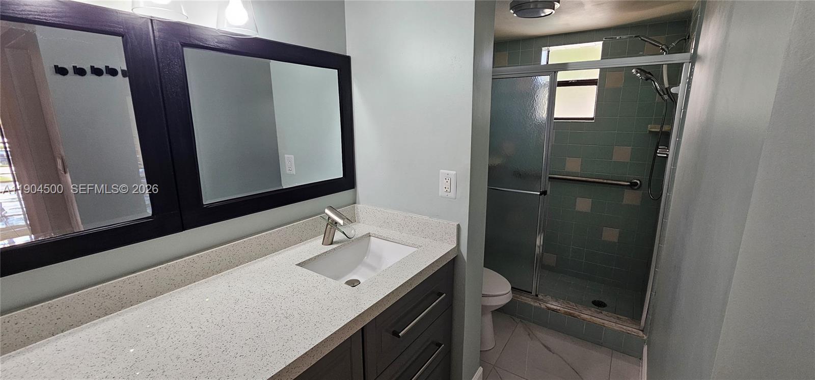 PLANTATION CLUB B CONDO - Residential