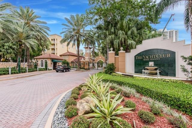 THE YACHT CLUB AT AVENTUR - Residential