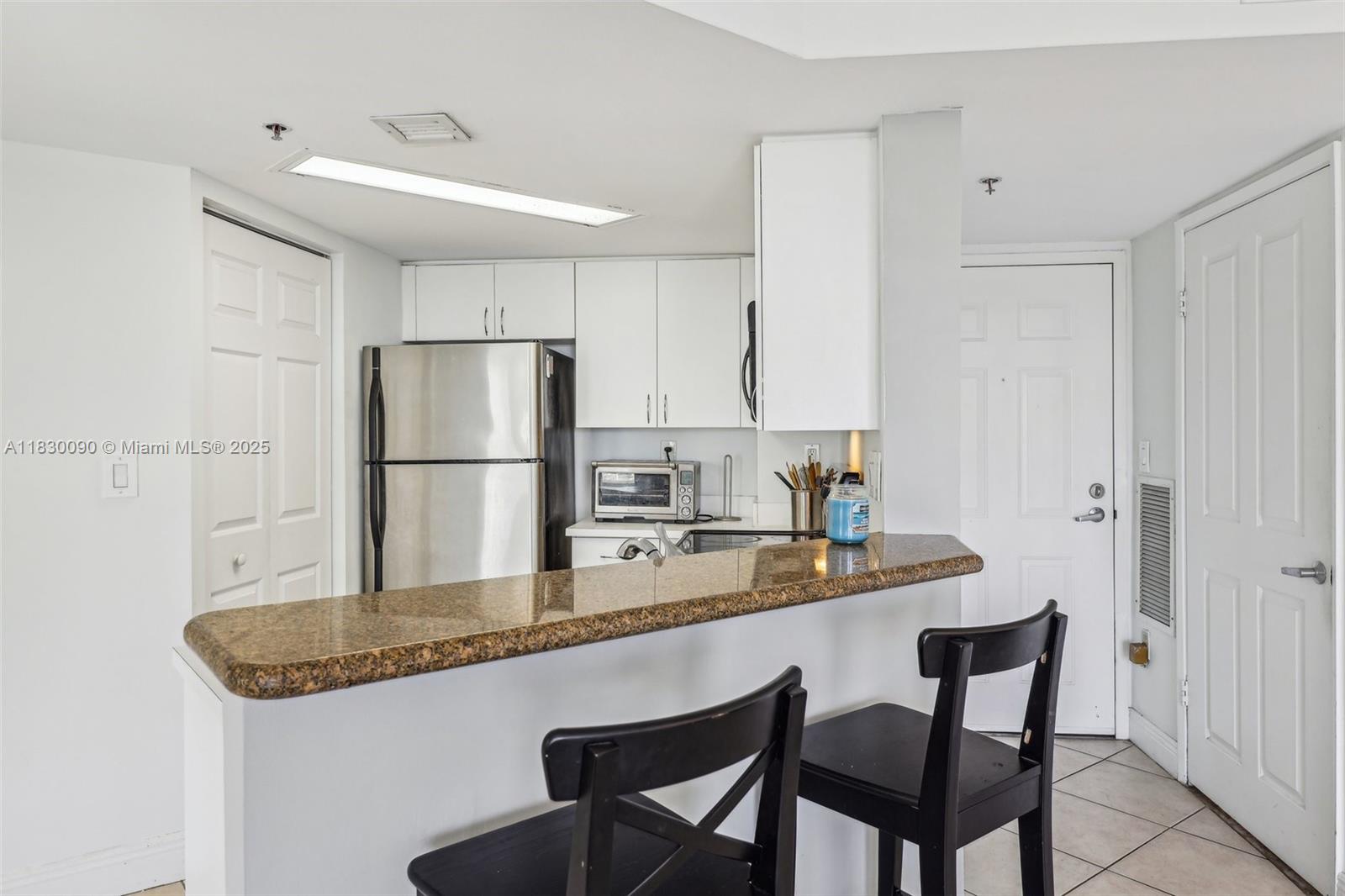 2351 Douglas Rd PH 1305