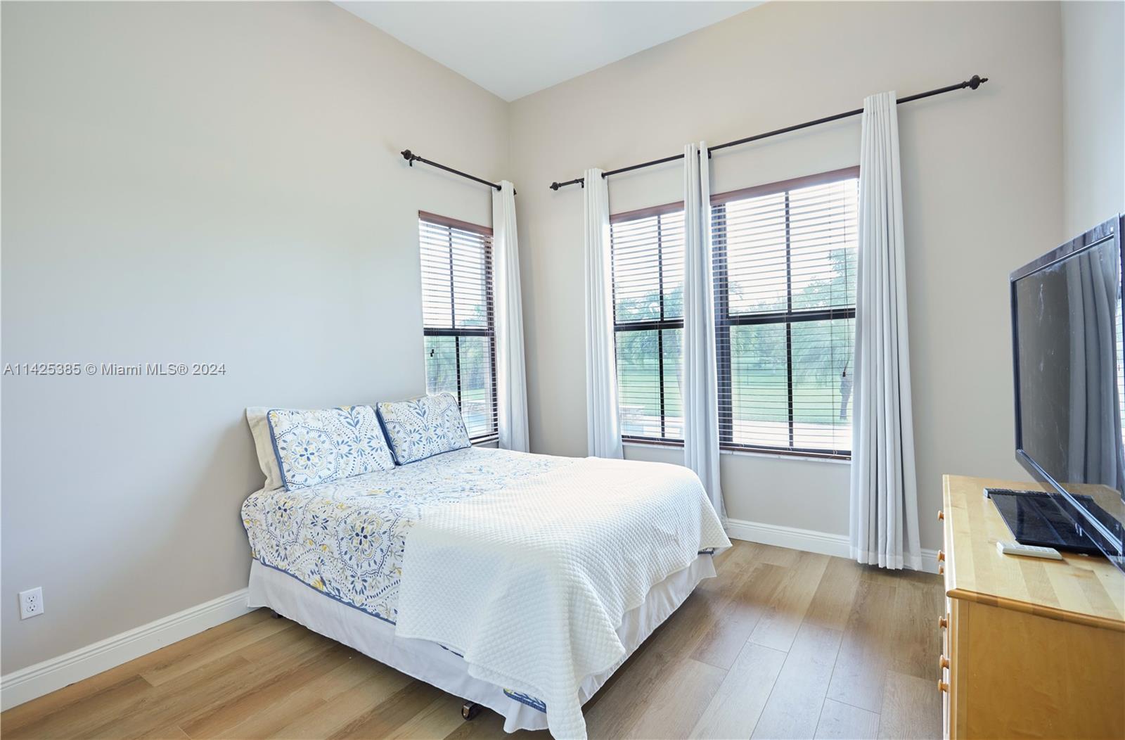 PARKSIDE ESTATES OF DAVIE - Residential