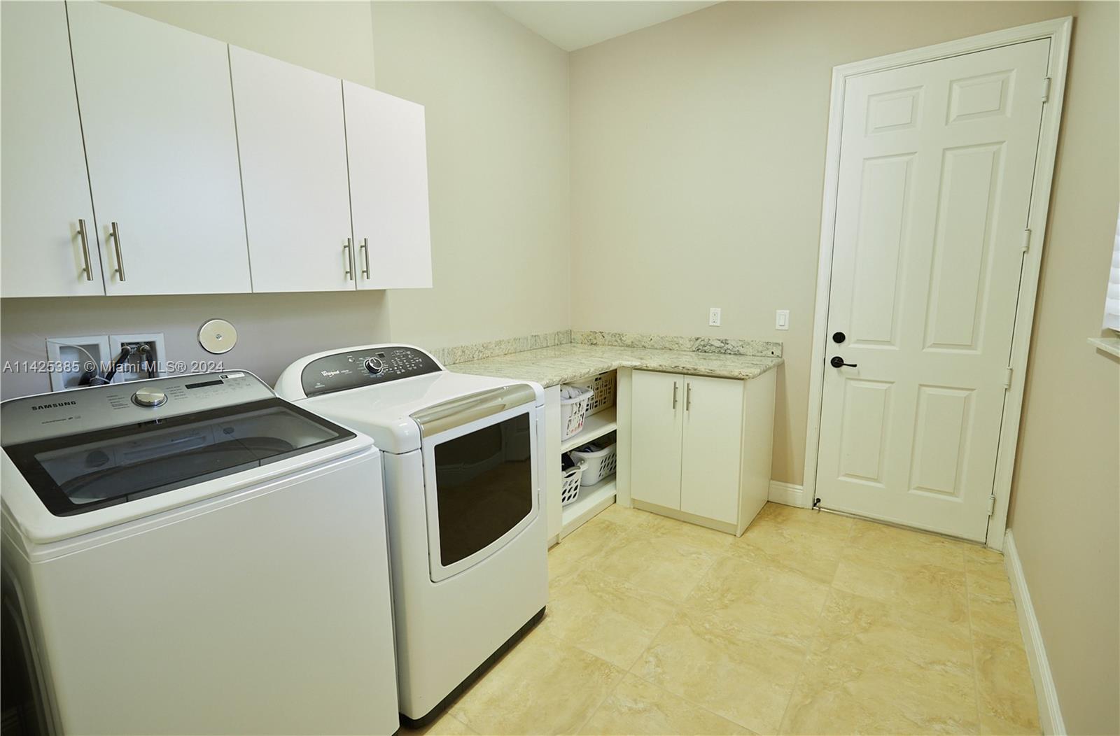 PARKSIDE ESTATES OF DAVIE - Residential